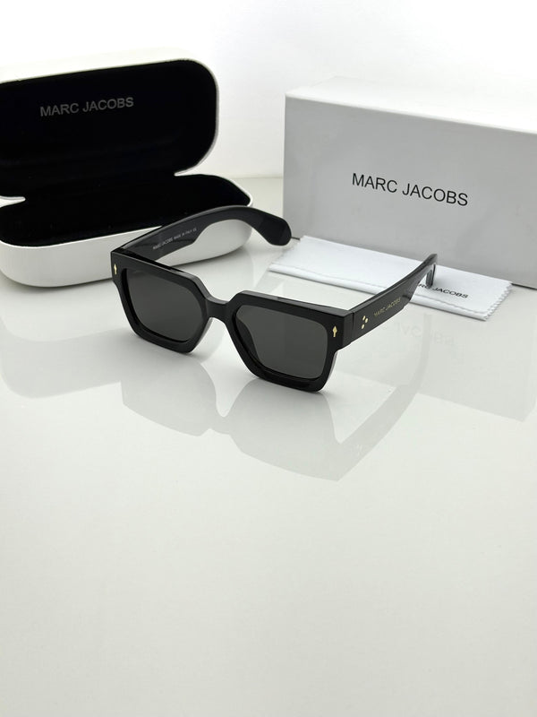 Marc Jacobs 1126 Black