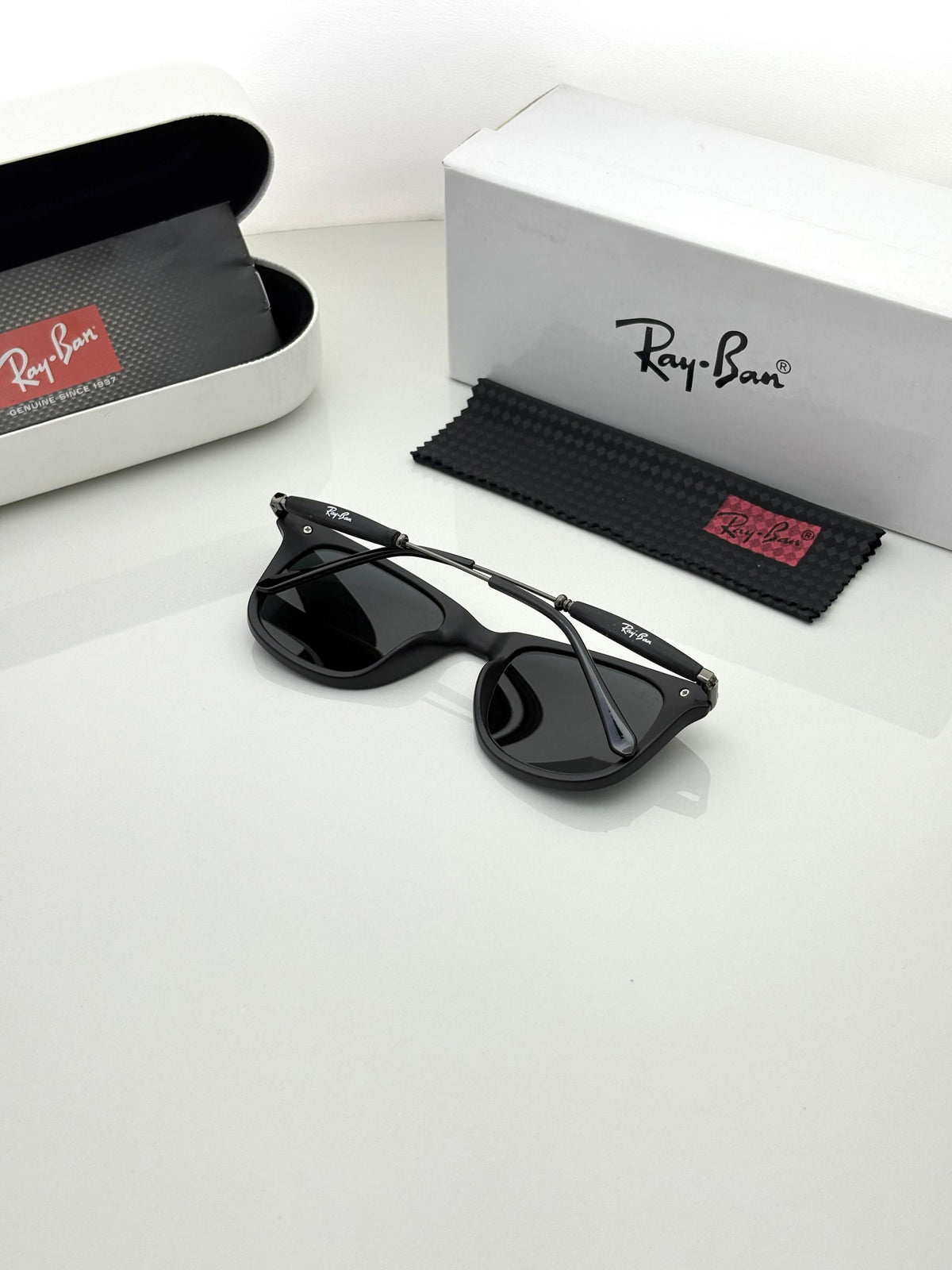 Ray Ban 2148 Black